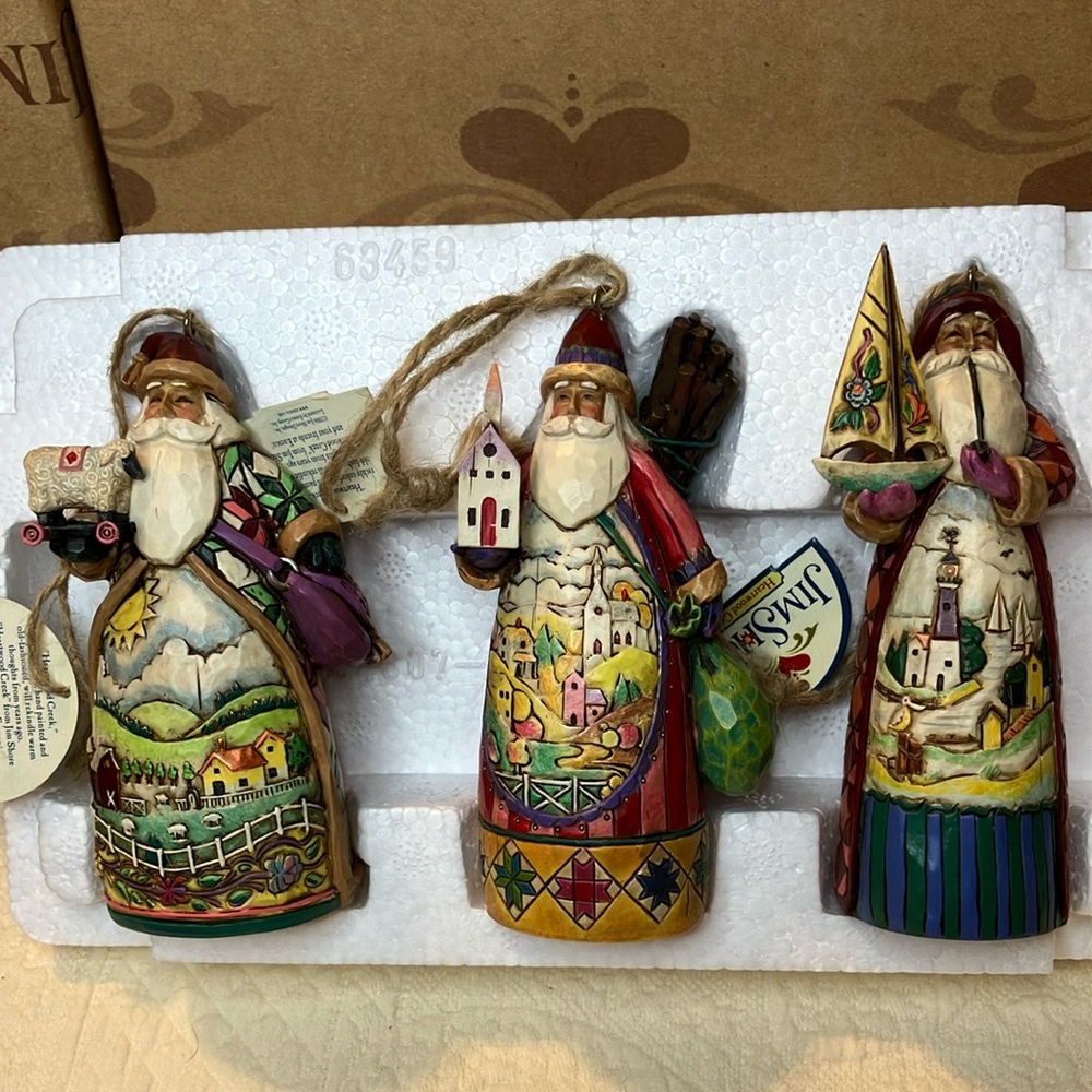 2006 Jim Shore Santa with scene Hanging Ornament Set of 3